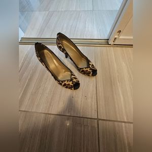 Sandals- leopard print Stuart Weitzman -Size 7
